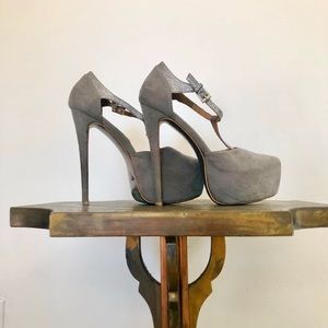 Gray and silver fux suede platform heels
